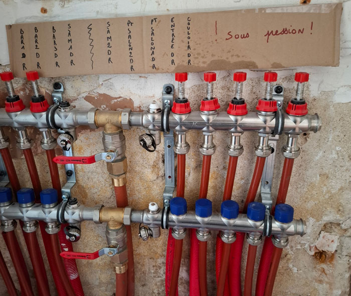 Plaquiste à Sourdeval